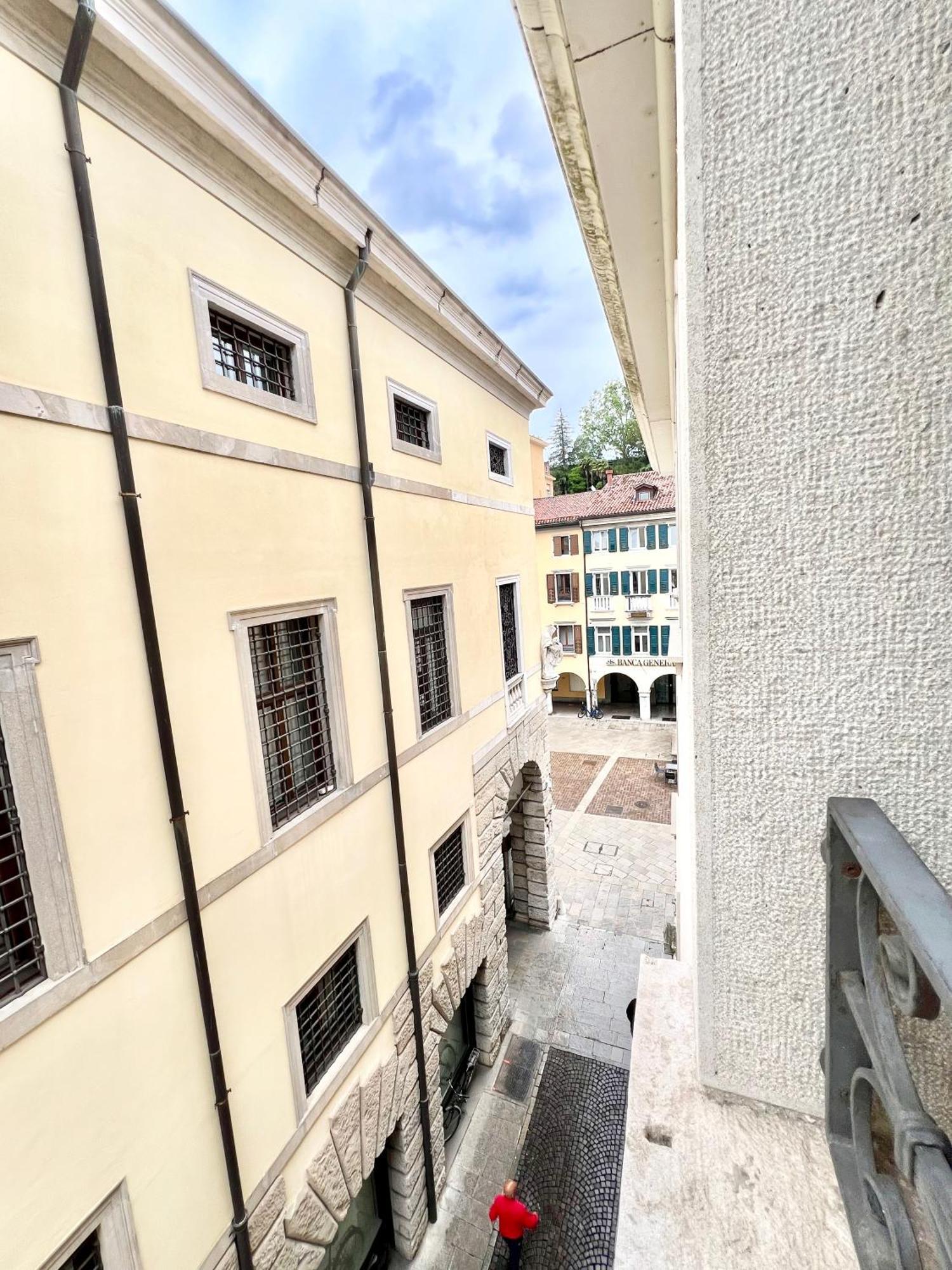 Ferienwohnung Purple House Centro Storico Udine Exterior foto